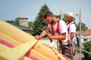 Chantier d'étanchéité de toiture.