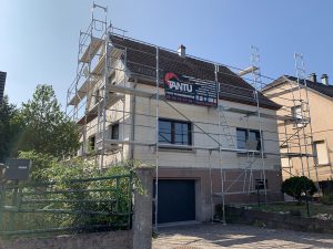 Chantier d'isolation extérieure dans le 67.