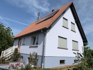 Chantier de traitement de toiture et ravalement de façade dans le 67.