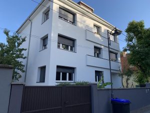 Chantier d'isolation extérieure et ravalement de façade dans le 67.