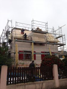 Chantier de couverture et ravalement de façade dans le 67.