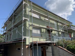 Chantier de ravalement de façade et modification d'une ouverture dans le 67.
