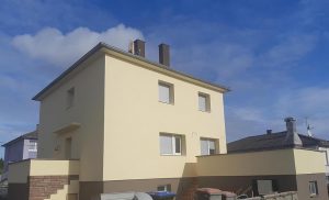 Chantier d'isolation extérieure et ravalement de façade dans le 67.
