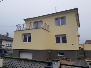 Chantier d'isolation extérieure et ravalement de façade dans le 67.