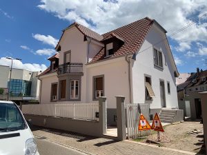 Chantier de ravalement de façade et changement de couverture dans le 67.