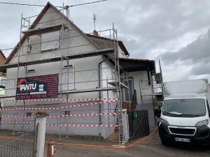 Chantier d'isolation extérieure dans le 67.