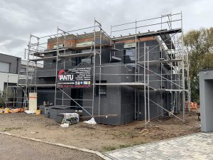 Chantier d'isolation extérieure avec ravalement de façade dans le 67.