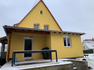 Chantier d'isolation extérieure avec ravalement de façade dans le 67.