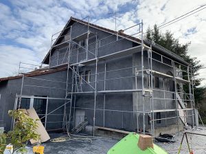 Chantier d'isolation extérieure et pose d'appuis de fenêtre dans le 67.