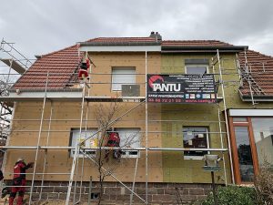 Chantier d'isolation extérieure d'une maison mitoyenne dans le 67.