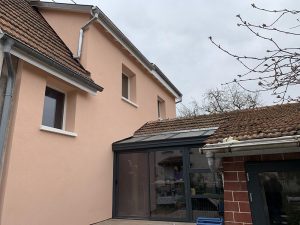 Chantier d'isolation extérieure d'une maison mitoyenne dans le 67.