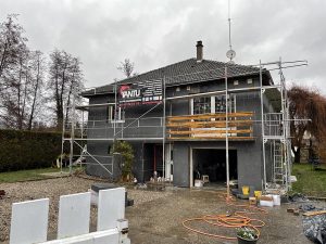 Chantier d'isolation extérieure et remplacement de gouttières dans le 67.