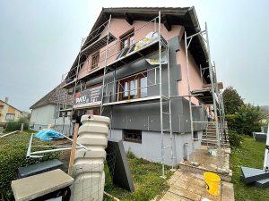 Chantier d'isolation extérieure et ravalement de façade.