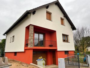 Chantier d'isolation extérieure et ravalement de façade à Souffelweyersheim.