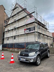 Chantier d'isolation extérieure et des rampants de la toiture.