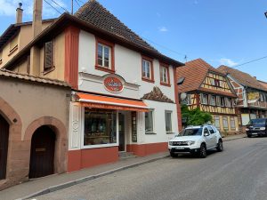 ravalement de façade boulangerie.