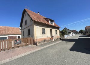 Travaux d'isolation, ravalement de façade et zinguerie.