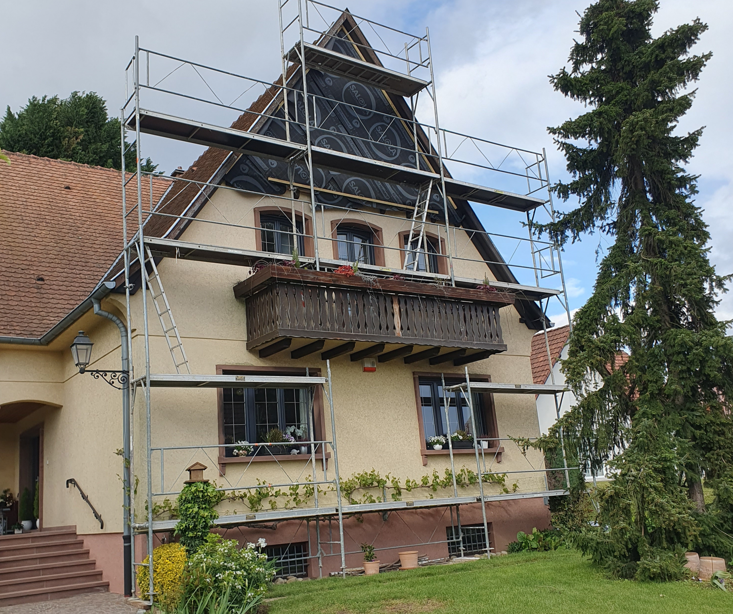 Chantier de ravalement de façade.