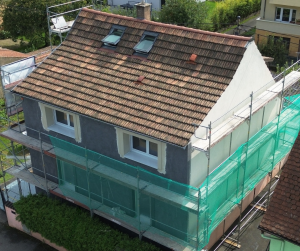 Chantier d'isolation thermique.