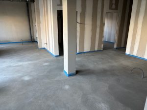 Aménagement intérieur salon d'esthétique.