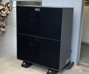 Pose d'une pompe à chaleur.