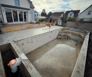 Création d'une piscine.