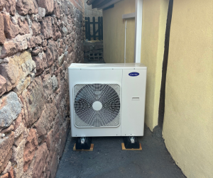 Installation d'une climatisation.