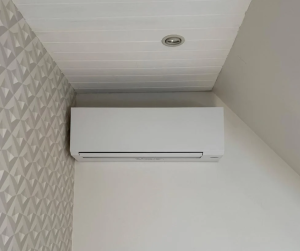 Installation d'une climatisation.