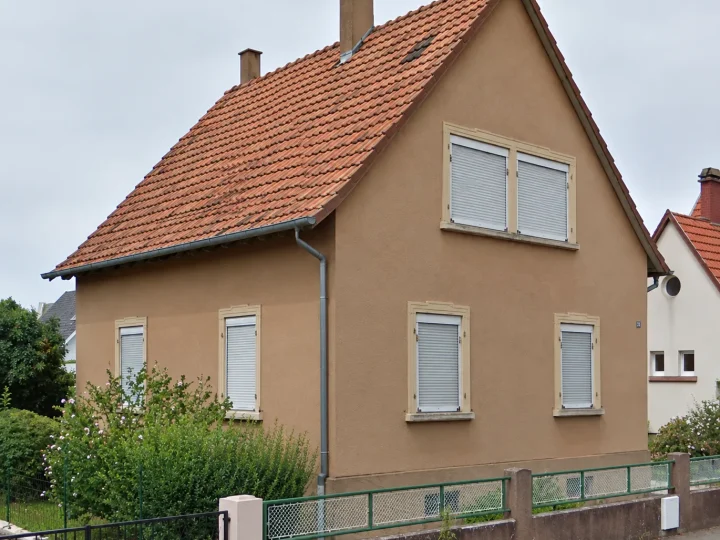 Ravalement de façade d'une maison individuelle à Haguenau.