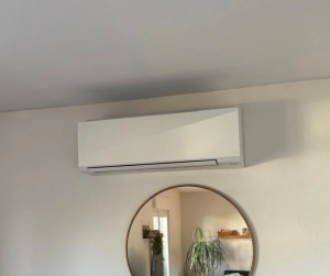 Installation d'une climatisation.