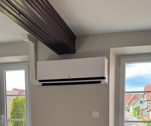 Installation d'une climatisation.