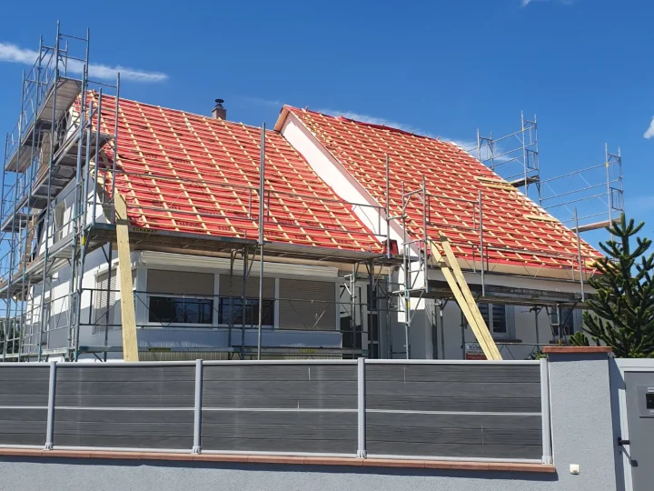 Travaux sur charpente.