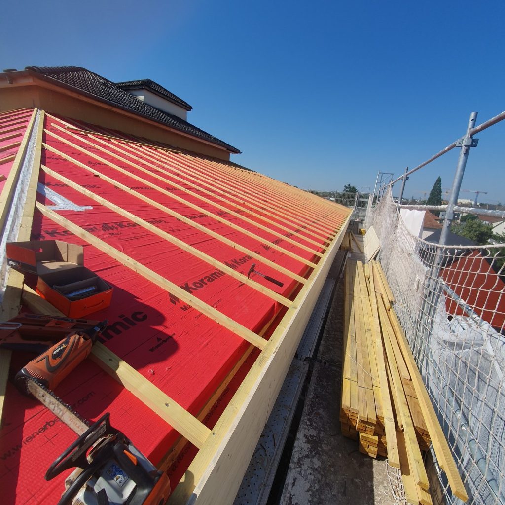 Rénovation de toiture avec pose d'un écran sous-toiture